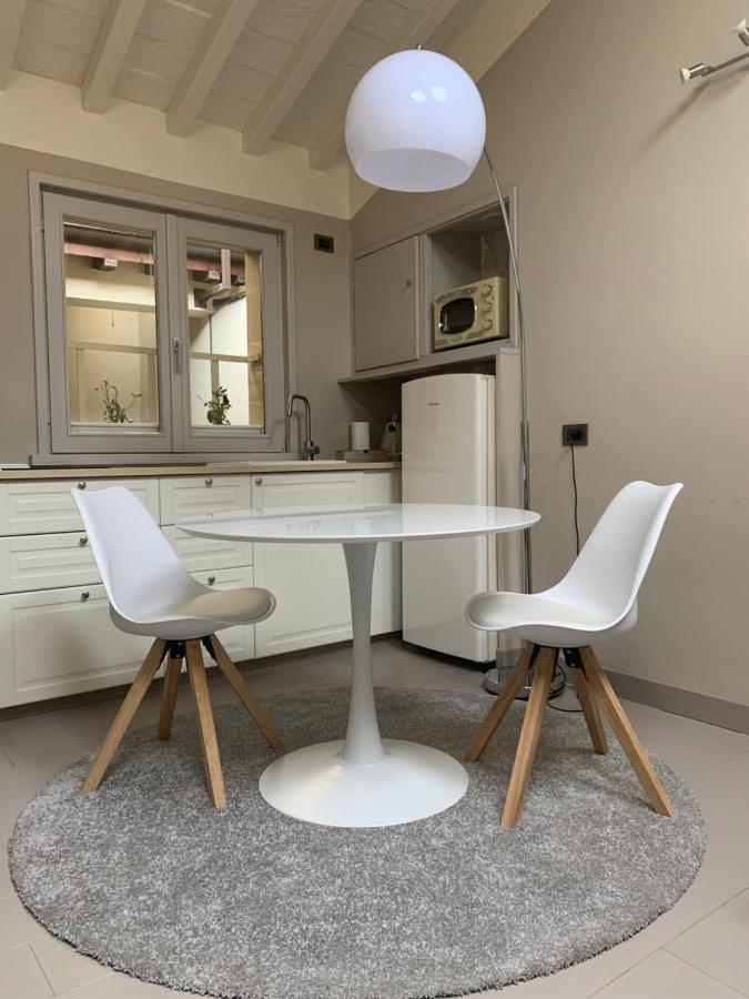 Maison Del Ducato “Cavour 24” Parma Bagian luar foto