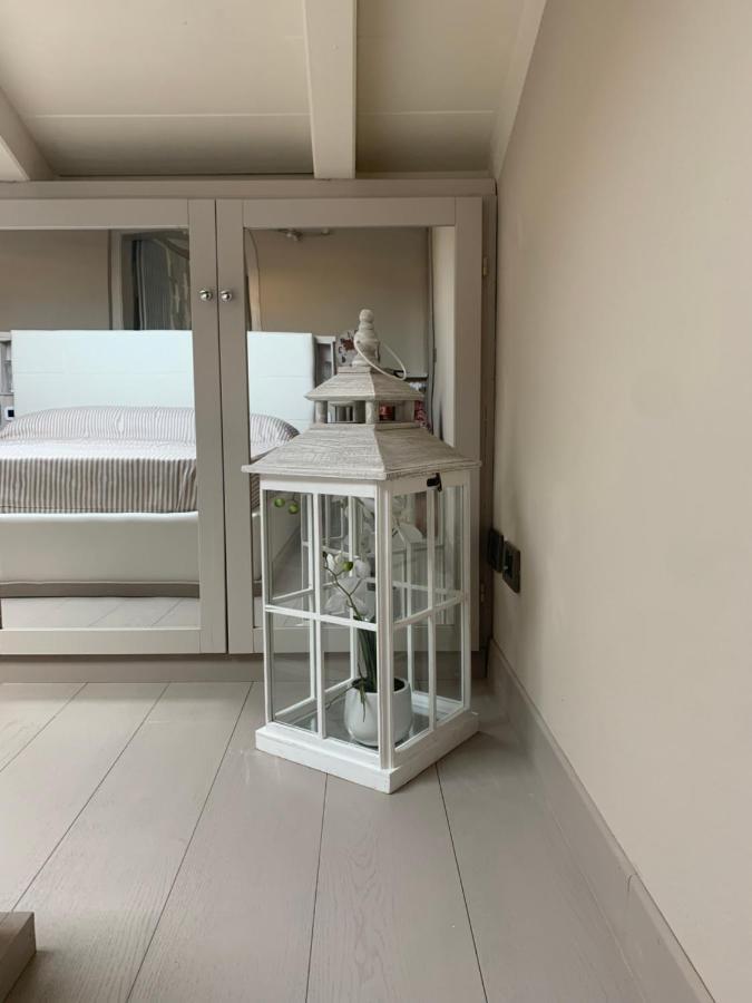Maison Del Ducato “Cavour 24” Parma Bagian luar foto